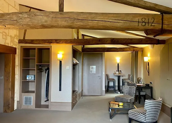 Hotel Au Logis Des Remparts