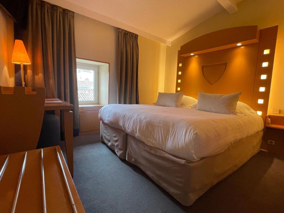 Hotel Au Logis Des Remparts 3*